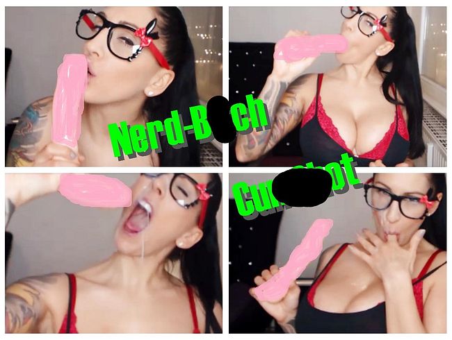 Nerd-Bitch Cum***t